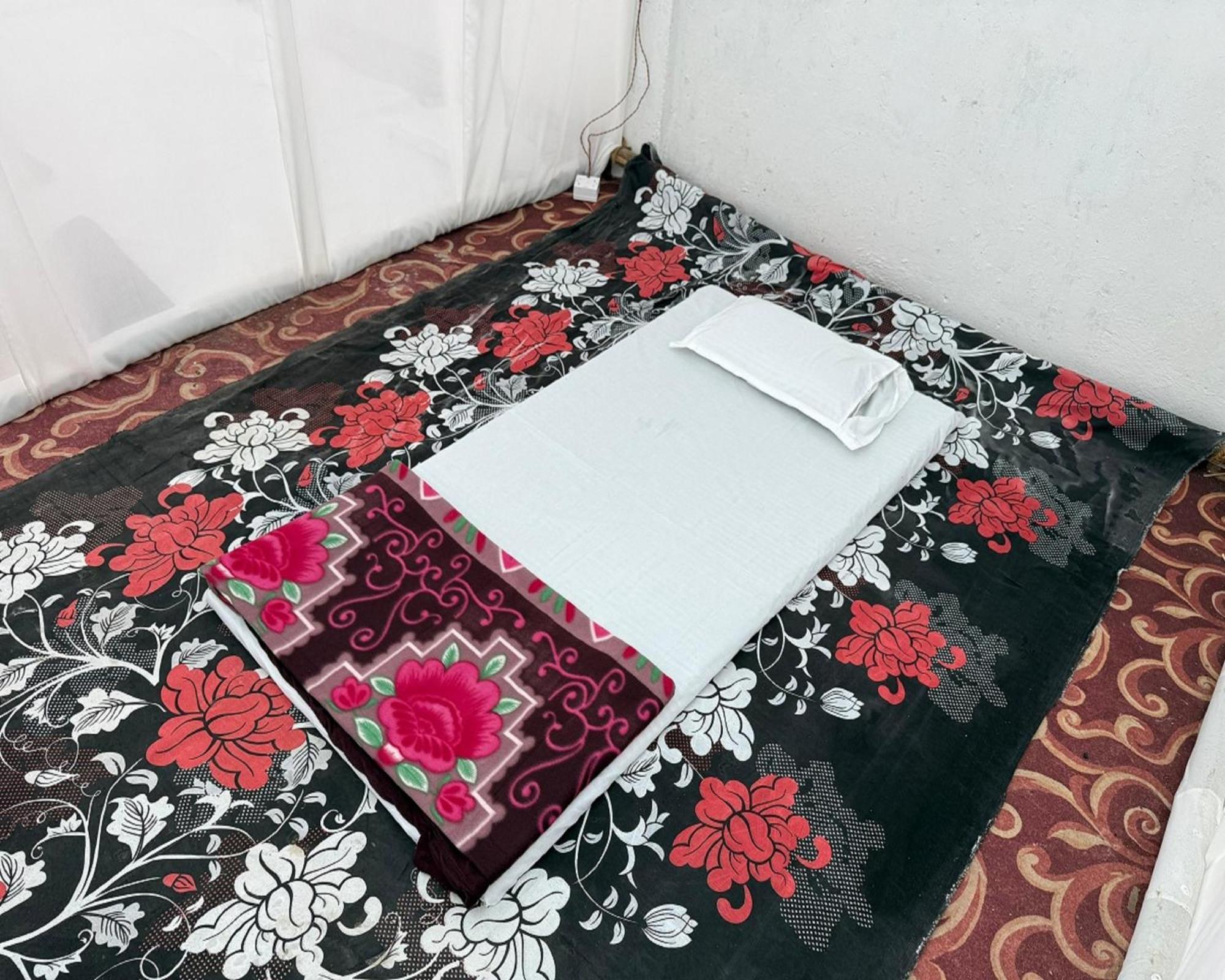 Arail Tent City Kumbh Cottage Mahakumbh -Near Arail Ghat And Naini Station Prayagraj Exterior foto
