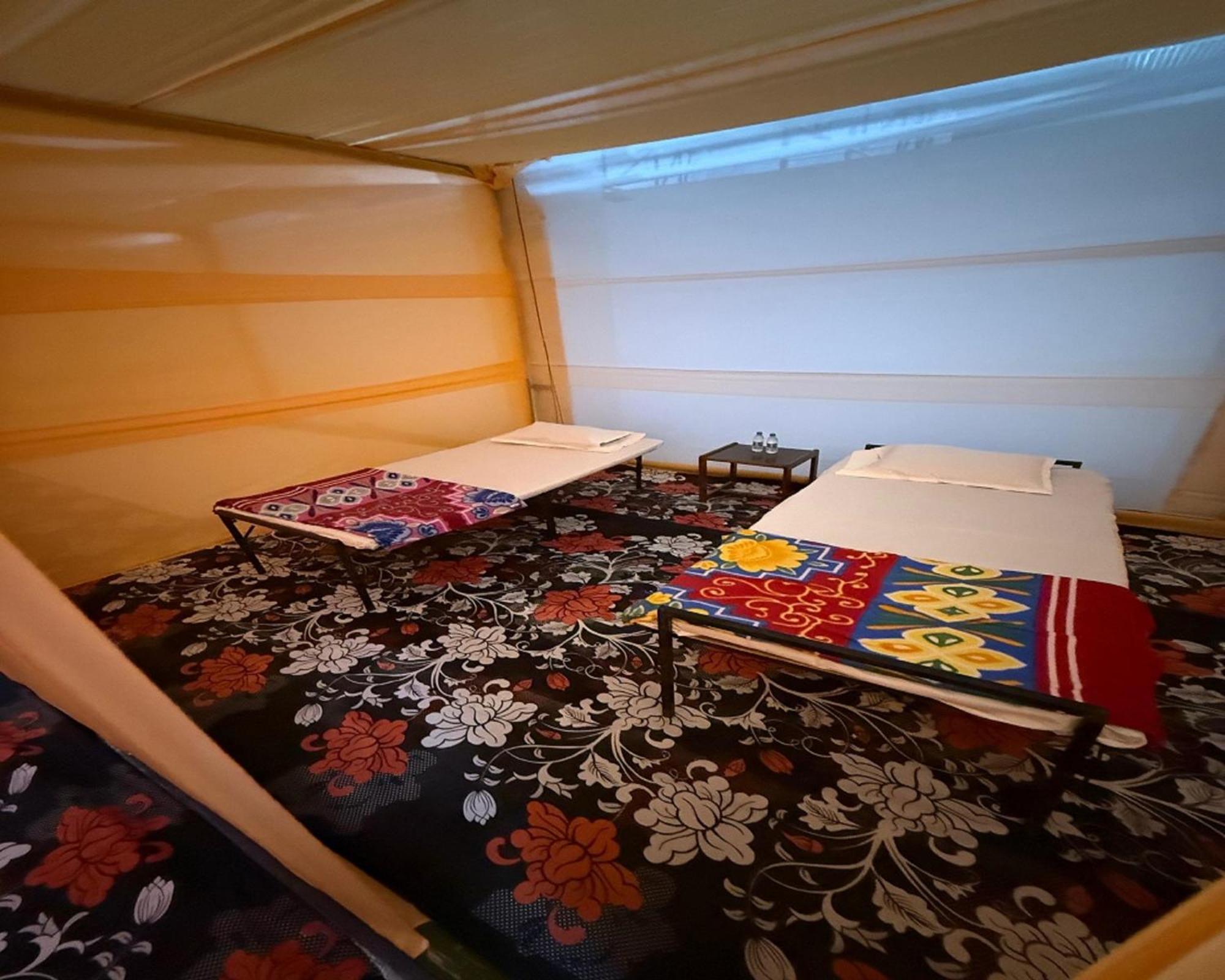 Arail Tent City Kumbh Cottage Mahakumbh -Near Arail Ghat And Naini Station Prayagraj Exterior foto